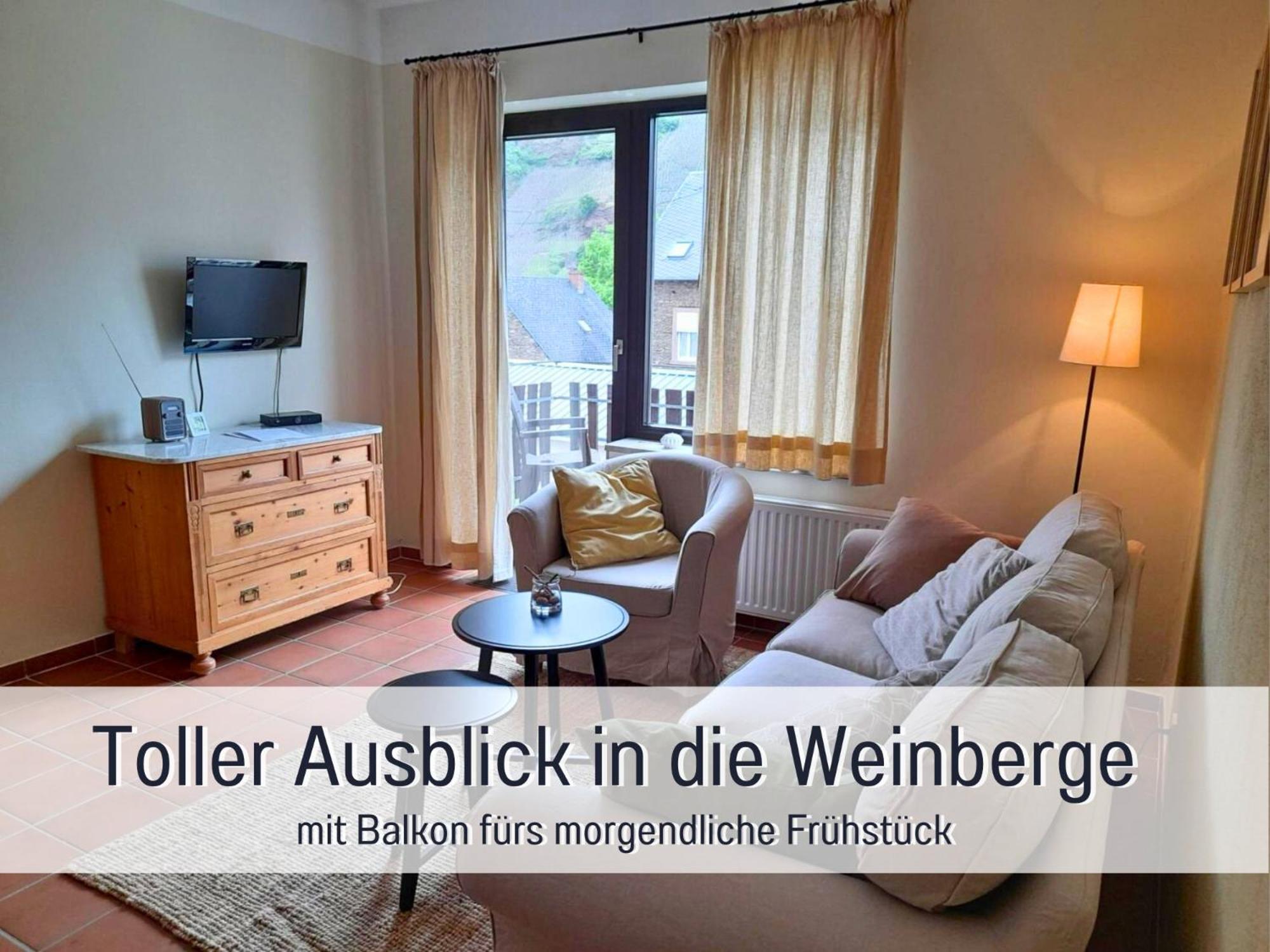 Ferienhaus Schwaab-Scherr, Genau Zwischen Bernkastel-Kues Und Traben-Trarbach, Mit Kostenlosem Oepnv-Ticket Fuer Bus Und Bahn, Parkplaetzen, Fahrradgarage Und Vielen Tipps Erden Dış mekan fotoğraf
